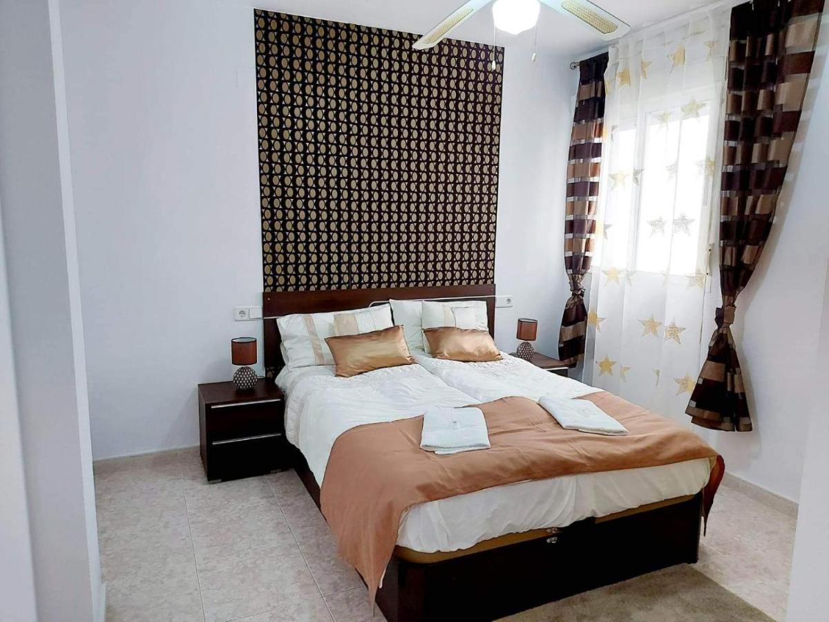 Mira Apartman Torrevieja Buitenkant foto